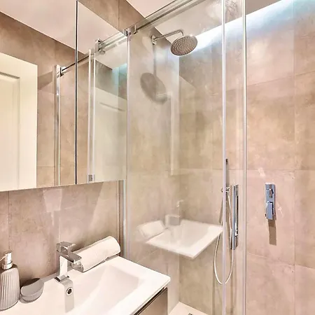 Urbanflat 79 - Large In Le Marais *